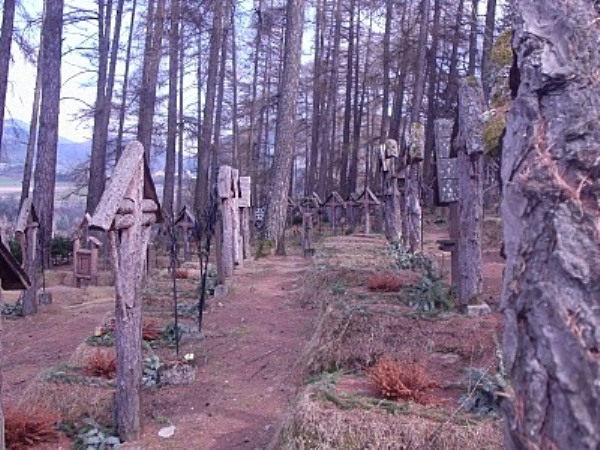 Visita al cimitero di guerra di Brunico